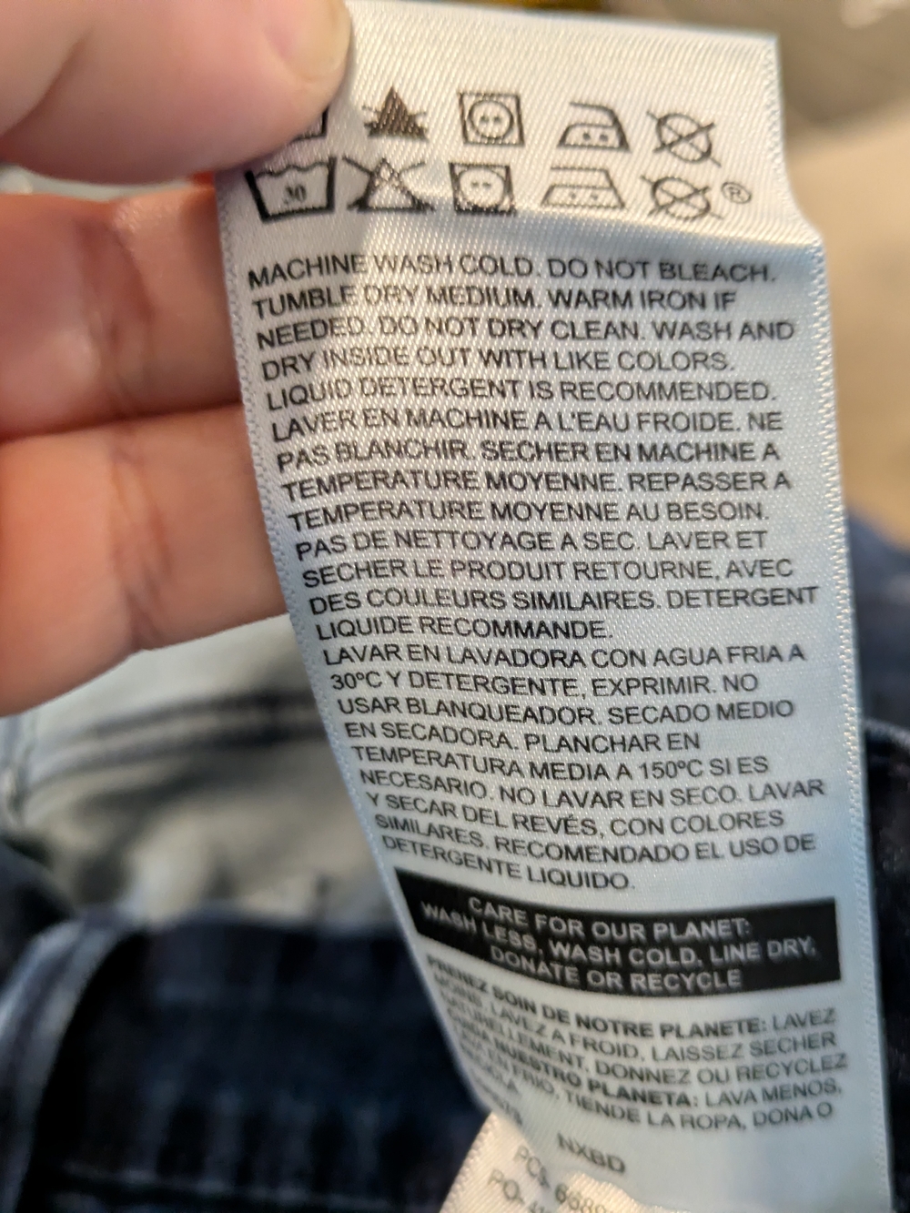 Denizen from Levi's Women's Skinny Jeans in Dark Wash - Picture 7 of 11